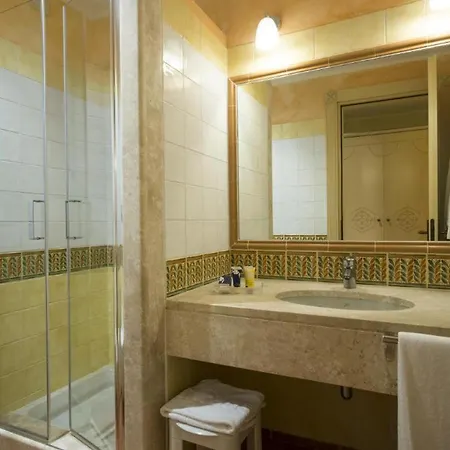 Tranquil Lantana And 1-2km From Nora Daire